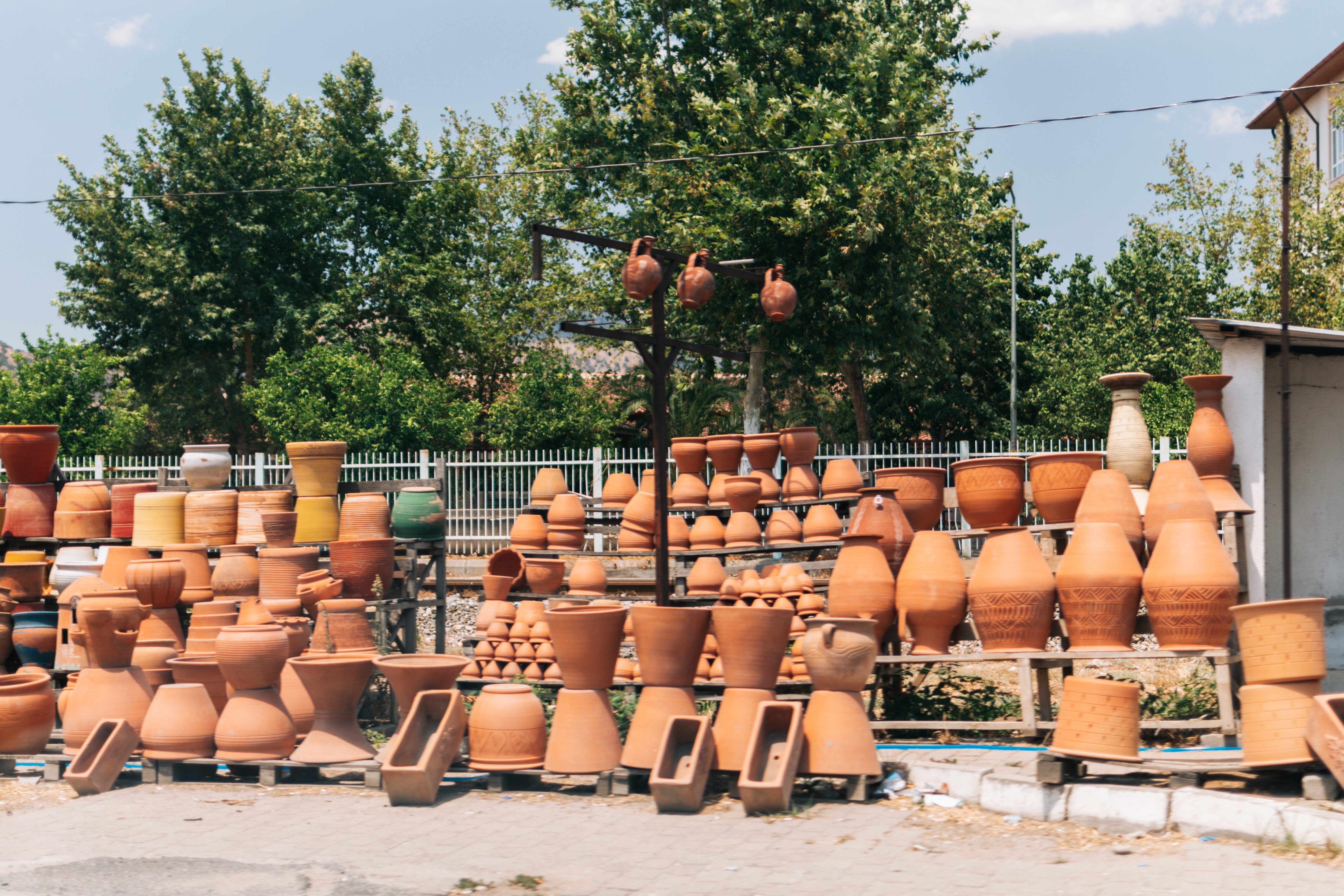 Importing Vietnamese Pottery